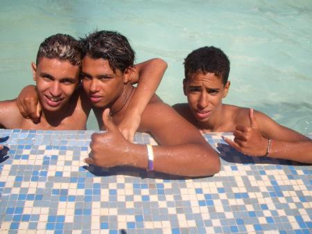 hamz-a et aissa  et ????